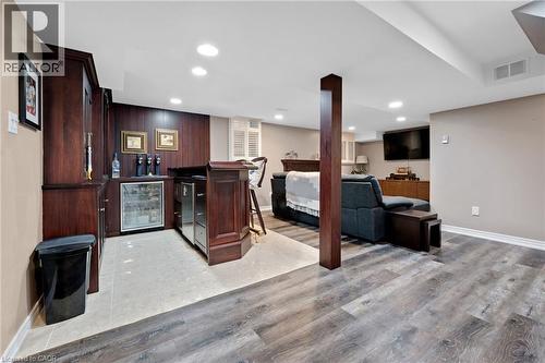 477 Burnett Avenue, Cambridge, ON - Indoor