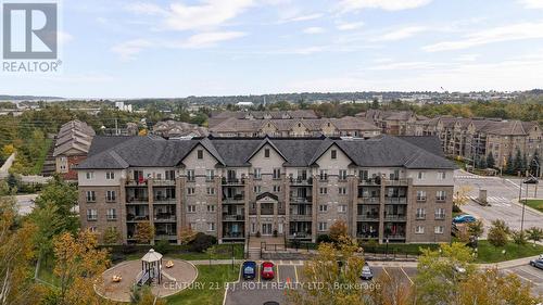 204 - 40 FERNDALE DRIVE S  Barrie, ON L4N 2L3