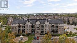 204 - 40 FERNDALE DRIVE S Barrie, ON L4N 2L3