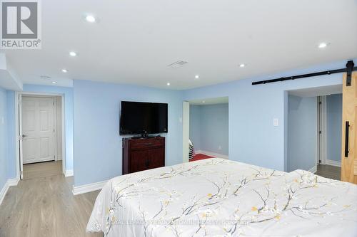 825 North Service Road, Mississauga, ON - Indoor Photo Showing Bedroom
