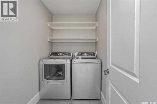 502 4Th Street E, Saskatoon, SK - Indoor Photo Showing Laundry Room