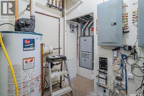 502 4Th Street E, Saskatoon, SK - Indoor Photo Showing Basement