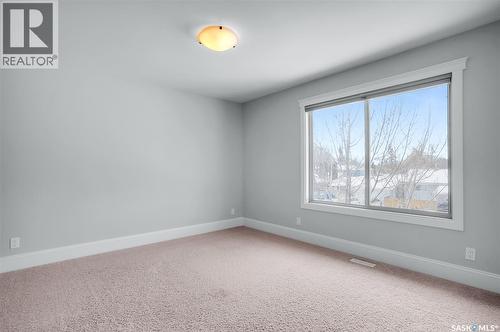 502 4Th Street E, Saskatoon, SK - Indoor Photo Showing Other Room