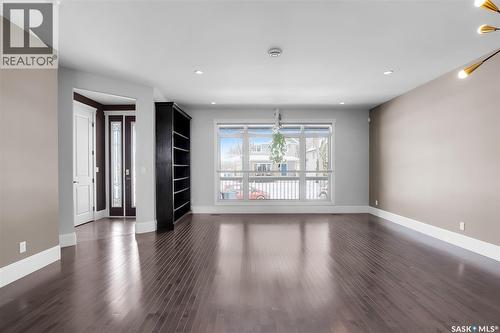 502 4Th Street E, Saskatoon, SK - Indoor Photo Showing Other Room