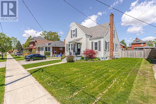 108 MYRTLE STREET  St. Thomas, ON N5R 2G3