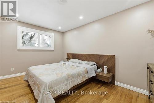 364 Roselawn Place, Waterloo, ON - Indoor Photo Showing Bedroom