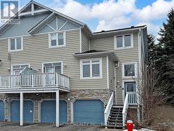 962 ON BOGART CIRCLE  Newmarket, ON L3Y 8T4