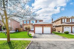 82 KIMBARK DRIVE Brampton, ON L6X 3C6