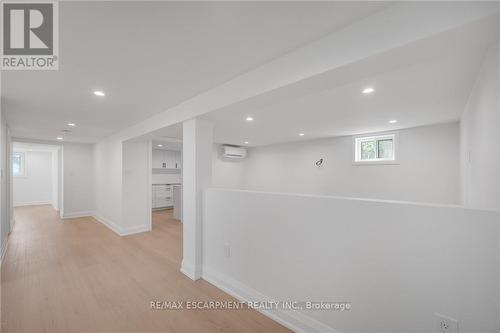 1339 Augustine Drive, Burlington, ON - Indoor