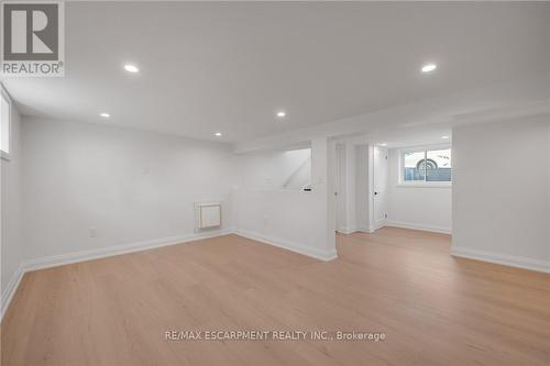 1339 Augustine Drive, Burlington, ON - Indoor Photo Showing Other Room