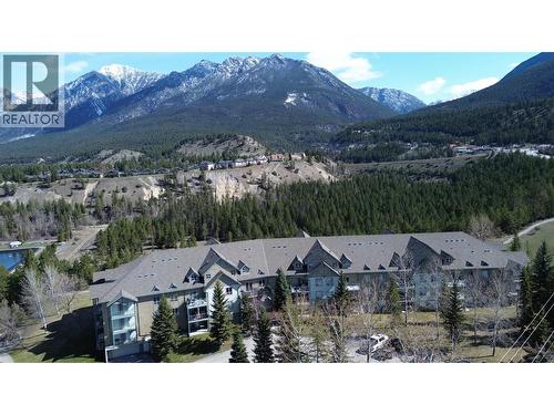 4769 Forsters Landing Road Unit# 306  Radium Hot Springs, BC V0A 1M0