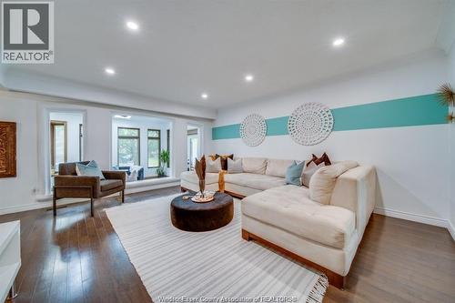145 Centennial Drive, Tecumseh, ON - Indoor Photo Showing Living Room