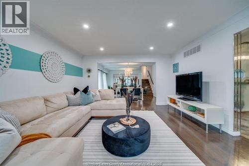 145 Centennial Drive, Tecumseh, ON - Indoor Photo Showing Living Room