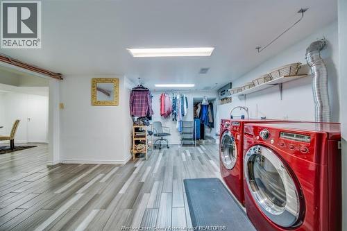 145 Centennial Drive, Tecumseh, ON - Indoor Photo Showing Laundry Room