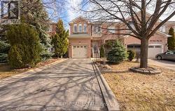 168 TWIN PINES CRESCENT Brampton, ON L7A 1N2