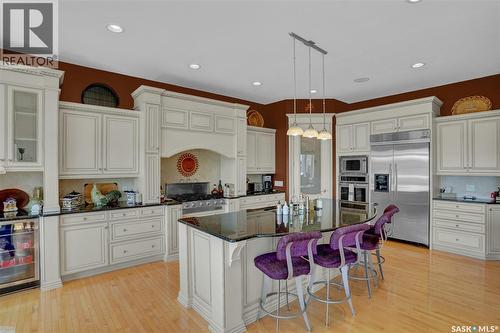 1453 Normandy Drive, Moose Jaw, SK - Indoor Photo Showing Kitchen With Upgraded Kitchen