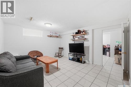 107 Evans Street, Saskatoon, SK - Indoor