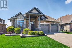 418 MACDONALD STREET  Strathroy-Caradoc (Ne), ON N7G 0B2