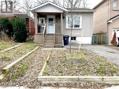 67 CLAREMORE AVENUE  Toronto, ON M1N 3S1