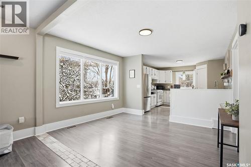 210 Cruise Street, Saskatoon, SK - Indoor Photo Showing Living Room