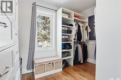 210 Cruise Street, Saskatoon, SK - Indoor With Storage