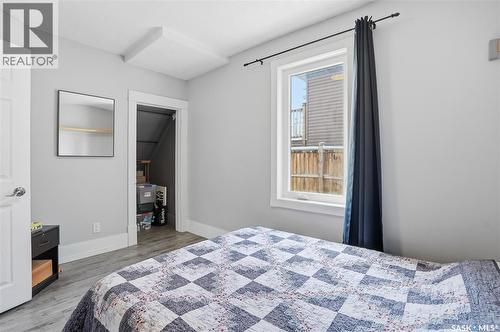 210 Cruise Street, Saskatoon, SK - Indoor Photo Showing Bedroom
