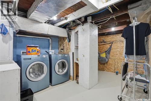 210 Cruise Street, Saskatoon, SK - Indoor Photo Showing Laundry Room