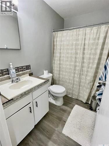 81 Dunfield Crescent, Meadow Lake, SK - Indoor Photo Showing Bathroom