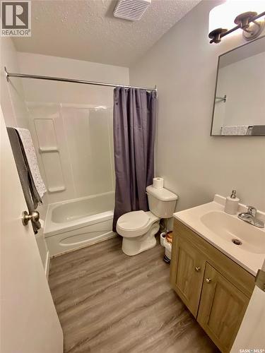 81 Dunfield Crescent, Meadow Lake, SK - Indoor Photo Showing Bathroom