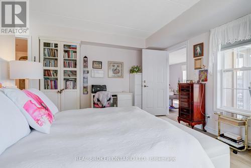 313 - 1460 Bishops Gate, Oakville, ON - Indoor Photo Showing Bedroom