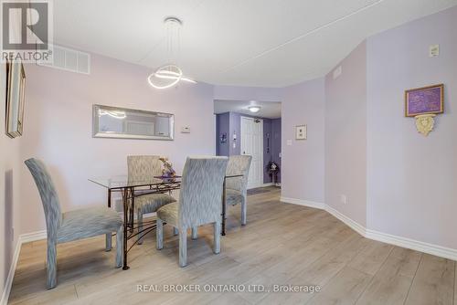 313 - 1460 Bishops Gate, Oakville, ON - Indoor Photo Showing Dining Room