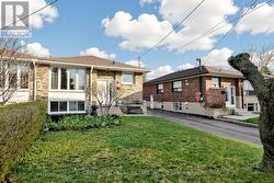 87 MULHOLLAND AVENUE Toronto, ON M6A 2S5