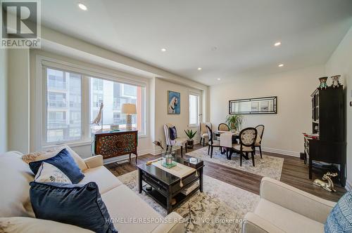 31 - 3023 Creekshore Common, Oakville, ON - Indoor Photo Showing Living Room