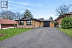 23 BRENLYN Court  Hamilton, ON L9C 4N8