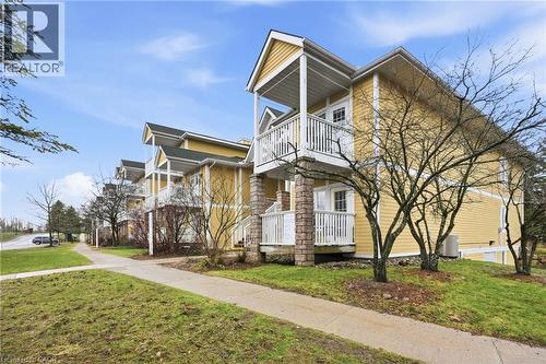 90 HIGHLAND DR Drive Unit# 2106  Oro-Medonte, ON L0L 2L0