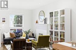 92 GLEBEMOUNT AVENUE  Toronto, ON M4C 3R8