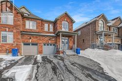 565 FOXCROFT BOULEVARD Newmarket, ON L3X 3L6
