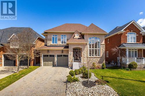23 WESLOCK CRESCENT  Aurora, ON L4G 7Y9