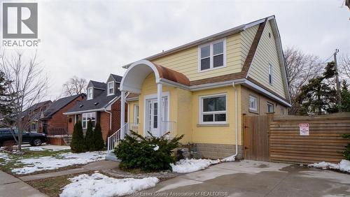 821-823 VILLAIRE  Windsor, ON N9S 2J3