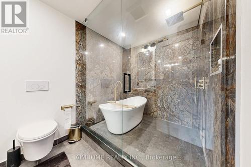 Primary Bedroom Ensuite Bathroom - 23 Hildegard Drive, Hamilton, ON - Indoor Photo Showing Bathroom