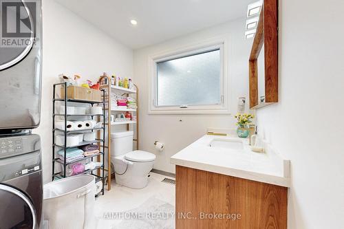 Second Floor Bathroom - 23 Hildegard Drive, Hamilton, ON - Indoor Photo Showing Bathroom