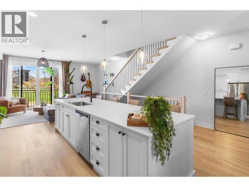 555 Buckland Avenue Unit# 106, Kelowna, BC - Indoor Photo Showing Kitchen