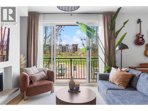 555 Buckland Avenue Unit# 106, Kelowna, BC - Indoor Photo Showing Living Room