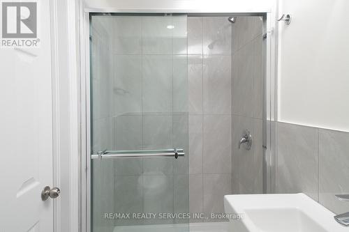 115 Uplands Drive, Kitchener, ON - Indoor Photo Showing Bathroom