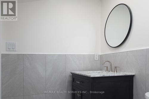 115 Uplands Drive, Kitchener, ON - Indoor Photo Showing Bathroom