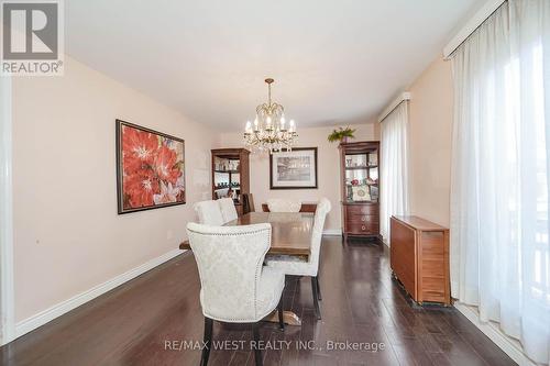 4296 Claypine Rise, Mississauga, ON - Indoor Photo Showing Dining Room