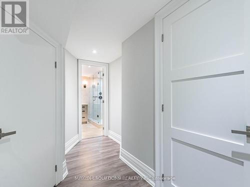 37 Suburban Drive, Mississauga, ON - Indoor Photo Showing Other Room