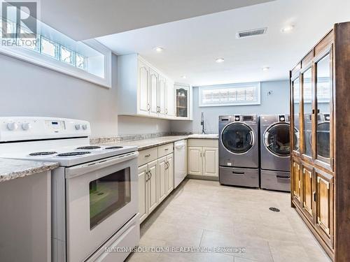 37 Suburban Drive, Mississauga, ON - Indoor Photo Showing Laundry Room