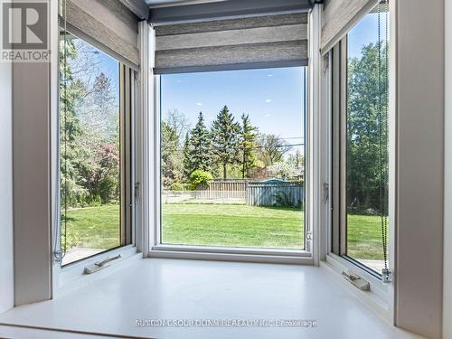 37 Suburban Drive, Mississauga, ON - Indoor Photo Showing Other Room