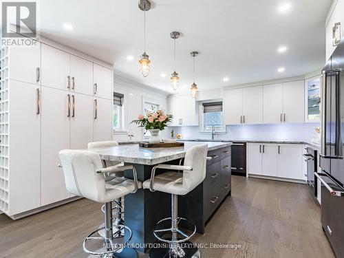 37 Suburban Drive, Mississauga, ON - Indoor